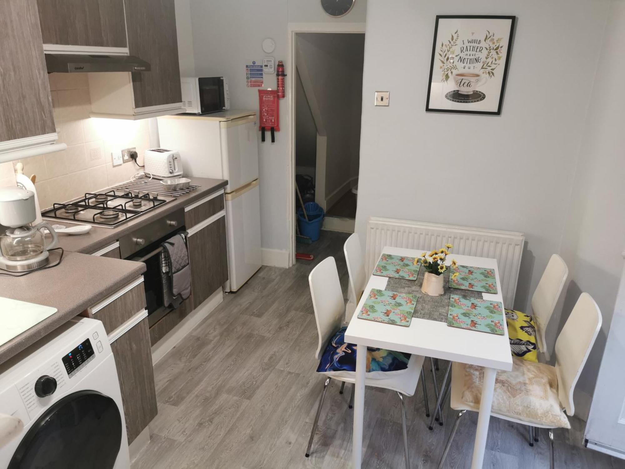 1-bed Victorian Gf In Londen